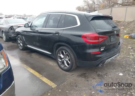 2021 BMW X3 xDrive30I z USA, uszkodzony, nr VIN 5UXTY5C08M9G24405